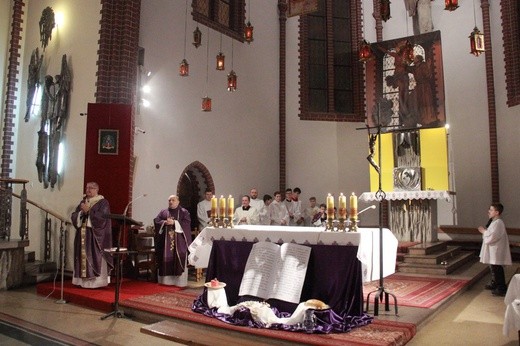 Popielec w kościele św. Franciszka